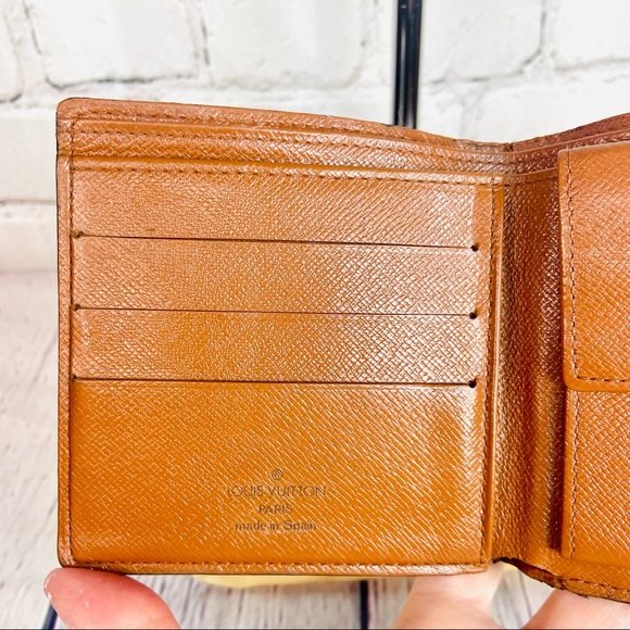 Louis Vuitton Marco bifold wallet with dust bag - Picture 4 of 12